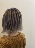 ベージュメッシュ大人可愛い外ハネショートぱつっとボブ20代30代