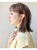 20代30代40代斜めバング×グレージュカラー×大人外ハネくびれb