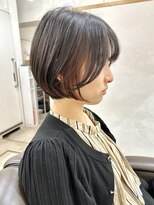 エンバイユアーズ 飯田橋店(eN° by youres)&nbsp;大人美人ショート 丸みショートボブ インナーカラーピンク
