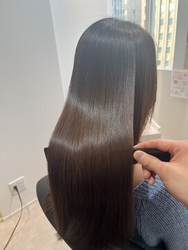 エミュスト(Emuest) 髪質改善ストレート