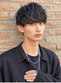 ソフトツイストパーマツーブロック刈り上げ前下がりマッシュ