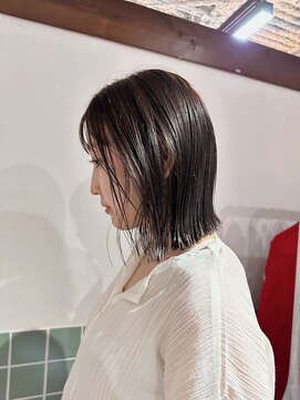 ニーム(nimes) 丸くならないボブ