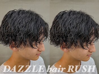 ダズルヘアラッシュ(DAZZLE hair RUSH)の写真/《SNSご新規様多数ご来店◎》クオリティの高いパーマスタイルが名古屋の学生に大人気【名古屋/メンズ】