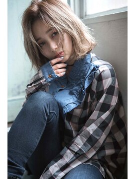 レイ(ray.) ☆くびレイヤーエモージュデザインカラーシルキーベージュミディ