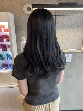 リンダテーラ(Linda tela) 【札幌白石】ブルーブラック/黒髪/暗髪/ブリーチなし