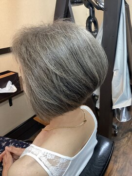 コネクト(Connect) カット、グラデーションボブ