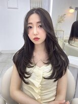 ユイマァル 岡山店(YUIMARL)&nbsp;韓国風レイヤーカット×オリーブブラウン