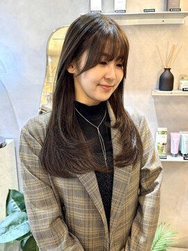 ジーナ 天神(Zina) 韓国ヘア/レイヤーカット/顔周り/ザクザクレイヤー/グレージュ