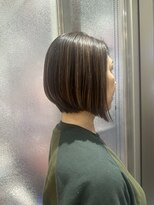 モザミ(MOZAMI)&nbsp;前下がりボブ