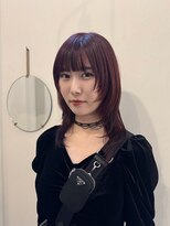 テテ ニコ(tete nico)&nbsp;大前晴奈ボルドーカラーミディアムヘアハッシュカット