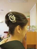 ハーモニー(Harmony) 夜会巻き風アレンジ