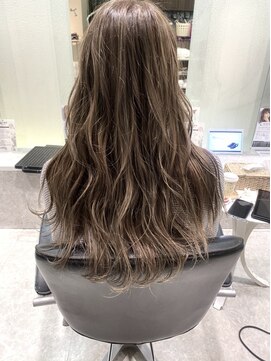 リー 尼崎(Lee) ハイトーングレージュ