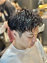 フランクスバーバー アンド ビアークラブ(FRANK'S BARBER and BEER CLUB)&nbsp;刈上げツーブロックピンパーマアップバング