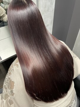 エモシオン(E MOTION) バイオレット×髪質改善