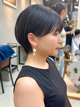 ミィ 表参道(mee.) 前髪/アンブレラカラー/こなれミディ/イメチェン/ぱっつんボブ