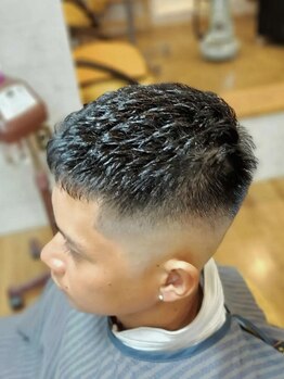 ヘアージャム(HAIR JAM)の写真/【メンズサロン】経験豊富なメンズスタイリストによるマンツーマン施術!清潔感がUPするシェービングも人気!