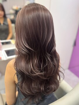 アール 横浜(R) 【MOMO】さりげない筋感が可愛い！ハイライトカラー