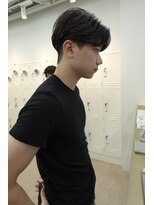 ソーレ(sole) センターパートニュアンスパーマメンズショート