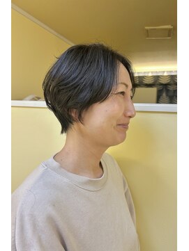 ヘアーデザイン モモ(Hair Design MoMO) 大人丸みくびれショートヘア