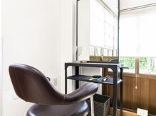 髪染めラボ(髪染めLab.)の雰囲気（店内セット面３席セルフブロー１席ございます）