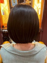 アンティカザサロン(antiqua THE SALON) ショートボブ 髪質改善 ダークアッシュ 20代 顔周りカット