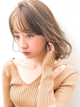 ディーバ 横浜(D.I.E.V.A) 20代30代40代大人可愛い丸み耳かけボブ透明感オリーブベージュ