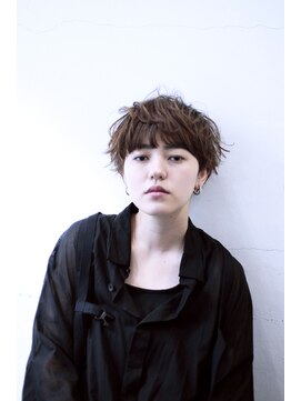 ココ 本八幡(KOKO) 黒髪クラゲヘアーオリーブグレー小顔ココアベージュショート