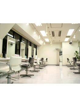 【カット+カラー\5500】毎回ご利用OKのお得なクーポン！お手頃価格で毎月のメンテナンスも気軽にできて◎