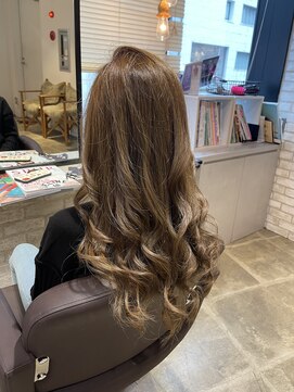 エイトセカンド 新宿三丁目店(EIGHT second) ロングヘア