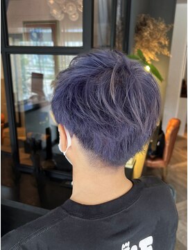 テオ(Teo) 【北谷】20代メンズ ブリーチハイトーン