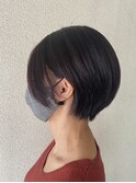 スッキリ襟足の丸みショートボブ