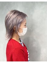 アコ(Aco)&nbsp;シルバーベージュ×ショートウルフ