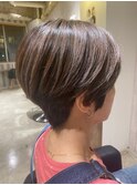 大人上品後頭部丸みショート透明感ジンジャーブラウン30代40代