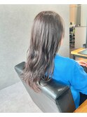 透明感グレージュ。