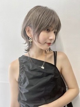 ダブルトーキョー シブヤ(W-TOKYO SHIBUYA) 顔周りのレイヤーが可愛いネオウルフ☆　ウルフカット