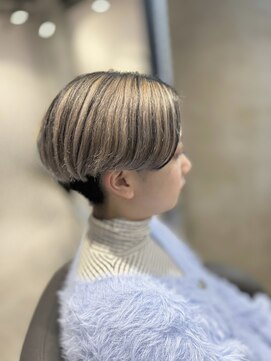 リーオオサカ(Lee Osaka) 【Lee大阪店】刈り上げマッシュショート×デザインカラー/新出