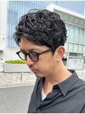波巻きパーマメンズマッシュセンターパートツイストパーマウルフ