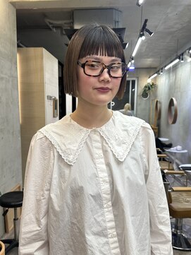 バド(bado) ミニボブ/透明感カラー／レイヤーカット／髪質改善/本町