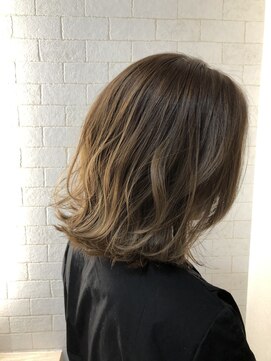 ガビーヘアルーブ(gabi hair LOOB) ショート/インナーカラー/白髪ぼかし/ハイライト/白髪染め