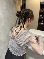 ヘアーメイクチック(HAIR MAKE CHiC) ふわふわツインアレンジ ベロアリボンアレンジ