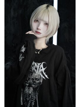 ケイ(K) ホワイトブロンド