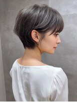 シュモレハーズ 習志野(Shumore he:rz) ワンホンレイヤー/ミルクティーブロンド/ダークブルー/習志野駅