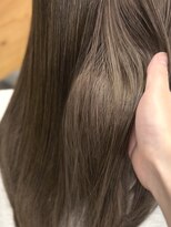 ロックス バイ マグ 松本(rocks BY MAG)&nbsp;10代20代ブルベブリーチ無しWカラー透明感グレージュ