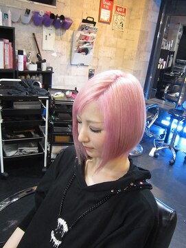 トリックストア(TRICK STORE) 春色♪パステルピンク前下がりボブ♪