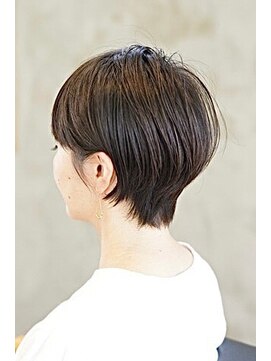 ポルム パプリカ(polum paprika) 大人可愛い黒髪暗髪ショートまるみシルエット20代30代ナチュラル