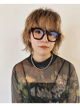 メゾンアメリナンバーツー(Maison Amelie N°2) 似合わせカット パーマ ベージュ