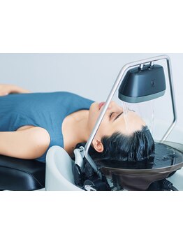 【デザイン＋ケア】頭浸浴で日々の疲れを解消☆頭皮から健康な美髪へ導きます♪色もち&スタイル持続力もUP