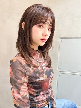 エイミー(Aimee) Aimee 町田 レイヤーカット×ココアブラウン