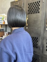 アチーブリス(achieve Liss)&nbsp;切りっぱなしボブ小顔スッキリダークカラーぷつっとカット