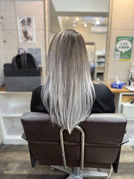 ルフレ 新宿歌舞伎町店(Reflet) ブリーチ伸びかけをリタッチデザインカラー